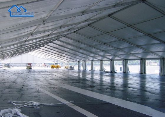 Lều kho tạm thời lớn, Lều kho thương mại ngoài trời