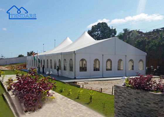 Có thể di chuyển trong suốt Tiệc cưới Marquee Lều Sự kiện Tiệc Teepee Thiết kế Cấu trúc tán lắp ráp dễ dàng