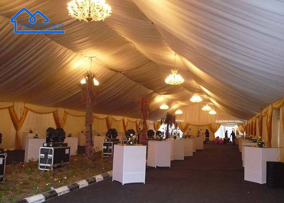 Có thể tùy chỉnh Luxury White Indoor Party Tent với lớp lót và rèm
